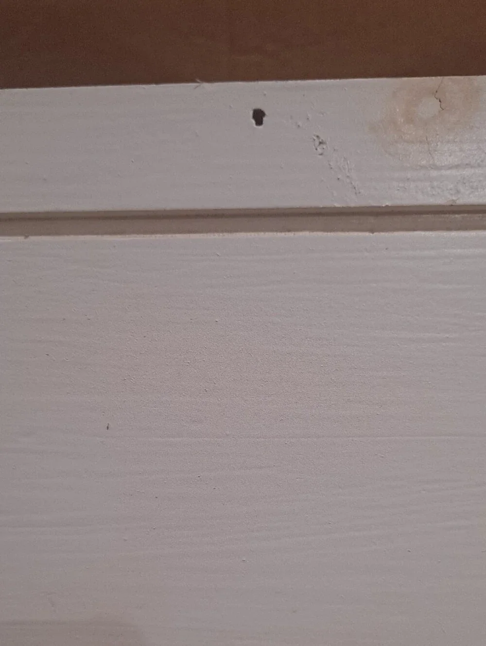 N/A white wall